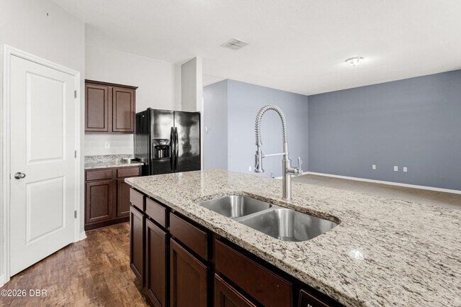 Building Photo - 3017 Blue Shrs Wy