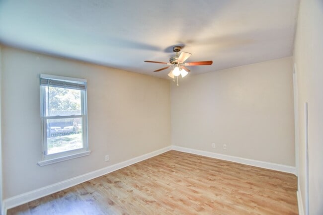 Building Photo - Charming 3-Bedroom, 2-Bath Home in Virgini...