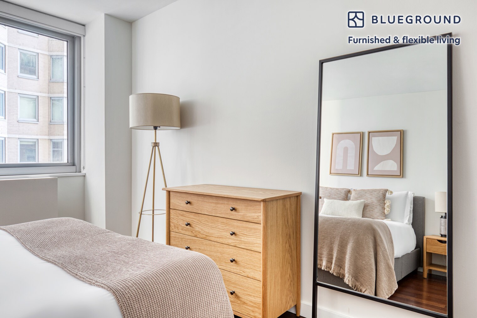 Building Photo - 606 1st Ave.