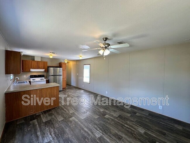 Building Photo - 260 Lark Meadow Dr