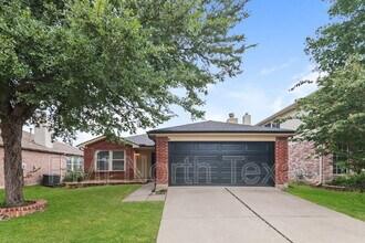 Building Photo - 1571 Thornhill Ln