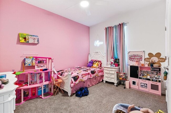 Building Photo - 5470 Sunshine Dr