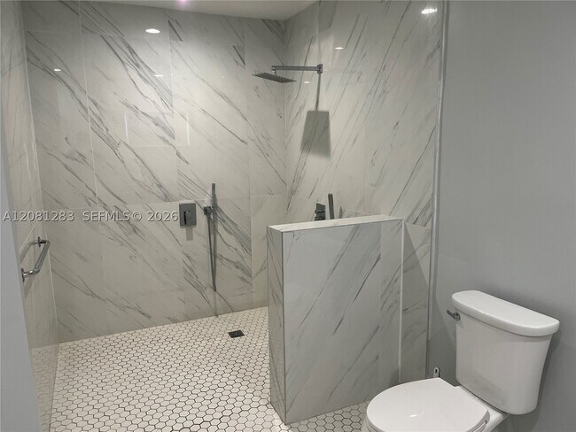 Building Photo - 248 NW 47th Ave