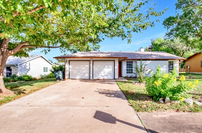 Building Photo - 3109 Monument Dr