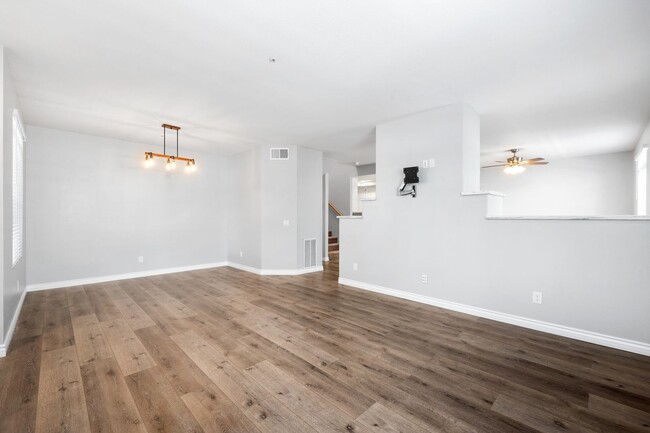 Building Photo - **7543 W Liberty Pkway #655 Fontana** Beau...