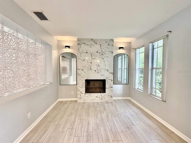Building Photo - 4301 River Close Blvd