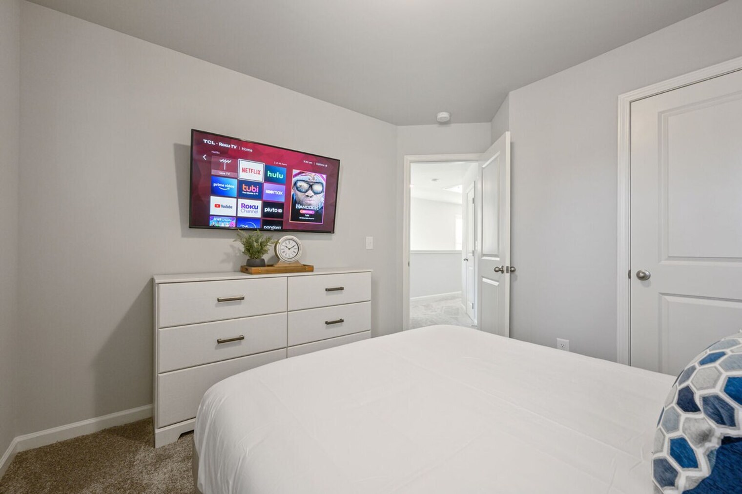 Building Photo - 2059 Pinnacle Walk