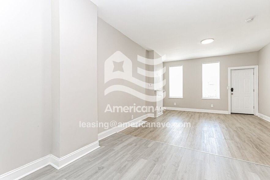 Building Photo - 2516 Ingersoll St