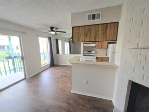 Building Photo - 250 El Dorado Blvd