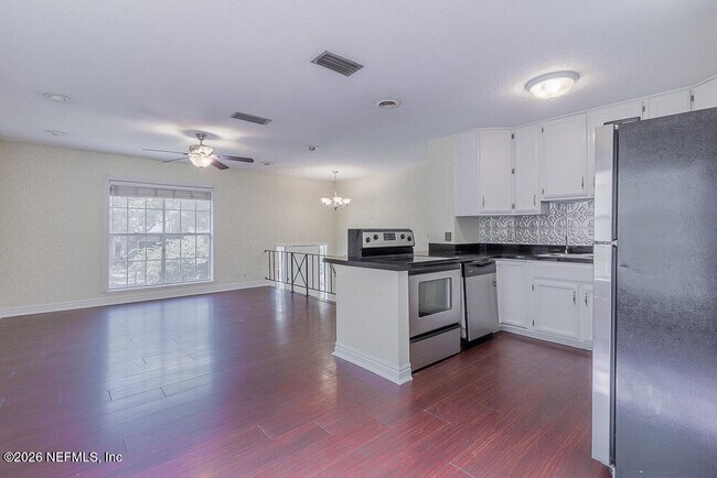 Building Photo - 1205 16th St N