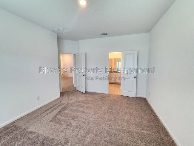 Building Photo - 13907 Sickle Rdg