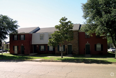 Building Photo - Vintage Apartments