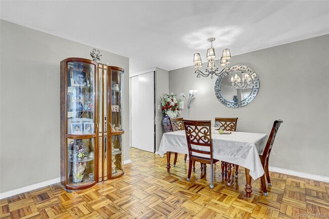 Building Photo - 123-40 83rd Ave