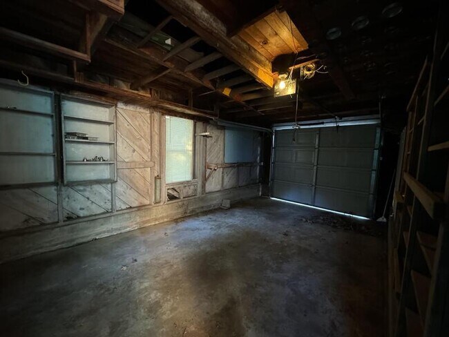 Building Photo - 3212 Ardyce Dr