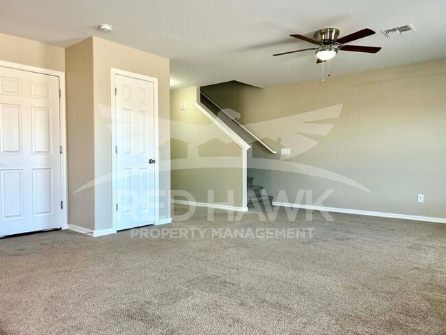 Building Photo - 1050 Kachina Dr