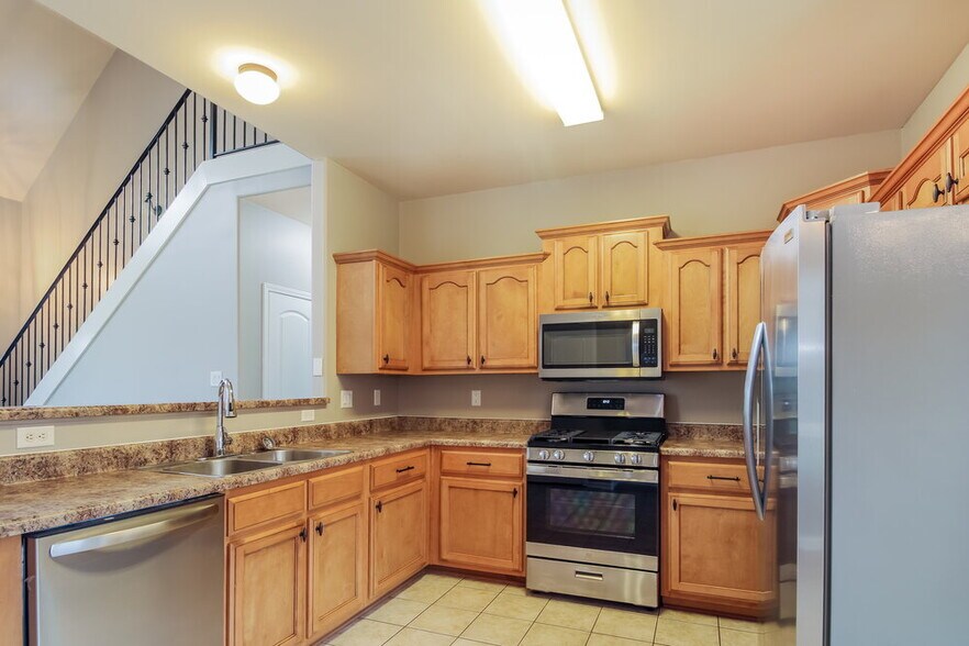 Building Photo - 245 Birch Springs Cove