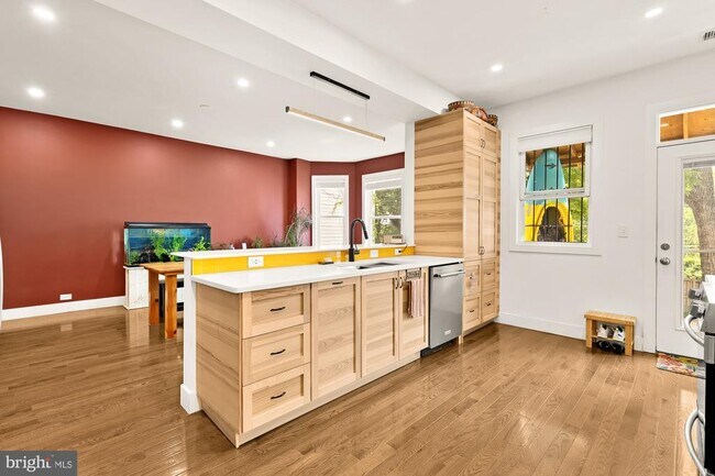 Building Photo - 4012 7th St NW
