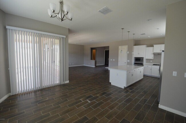 Building Photo - 151 E Havasu Pl