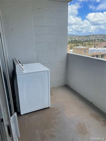 Building Photo - 2421 Ala Wai Blvd