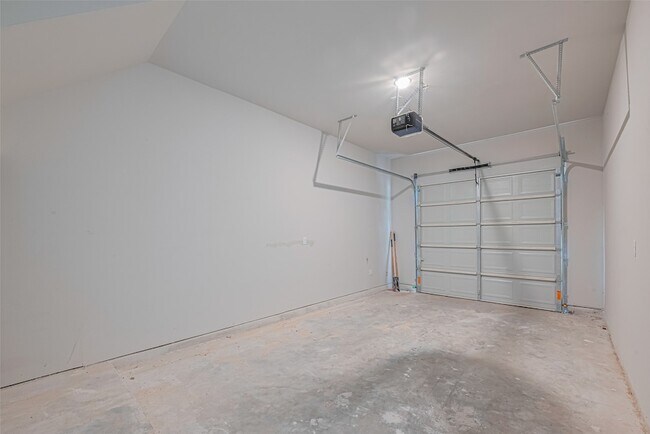 Building Photo - 7207 Force St