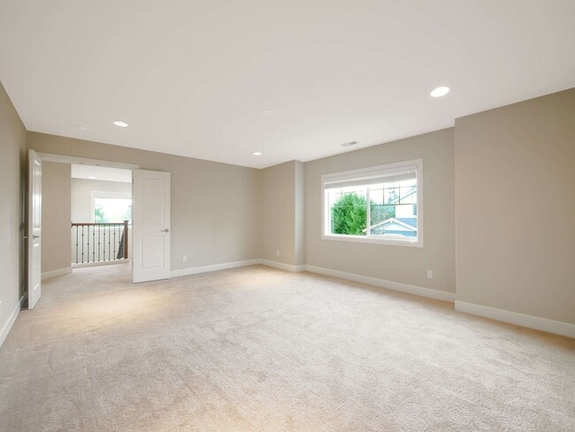 Building Photo - 4 Bed and 2.5 Bath Beautiful Single-family Home for Rent!