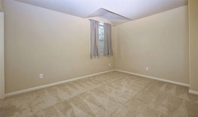 Building Photo - 438 Magnolia Blossom