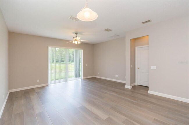 Building Photo - 17843 Cunningham Ct