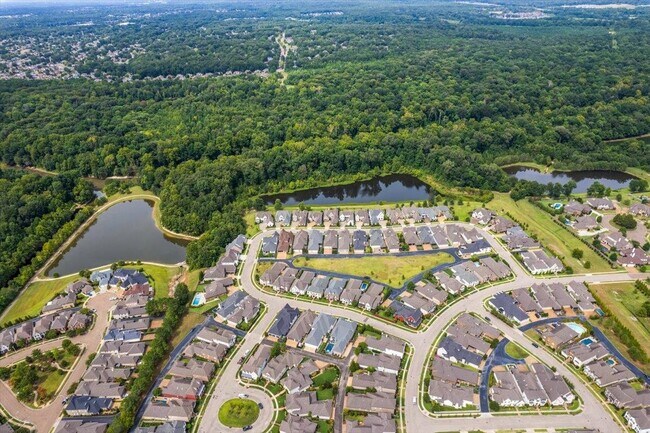 Building Photo - 9074 Baynard Lp N