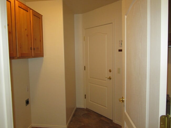 Building Photo - 2172 Tahoe Pl