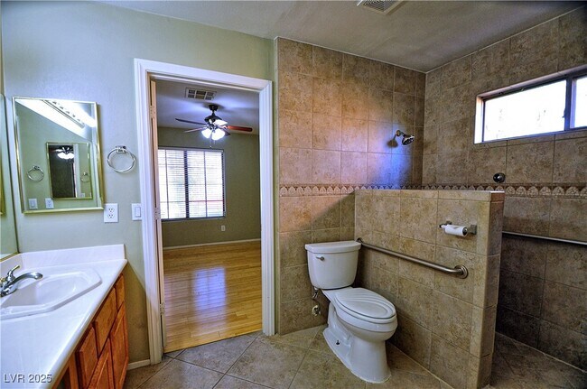 Building Photo - 1310 Autumn Wind Way