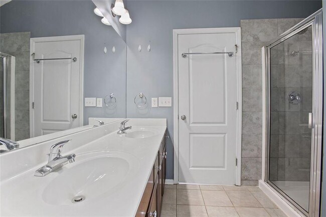 Building Photo - 5078 McEver View Dr