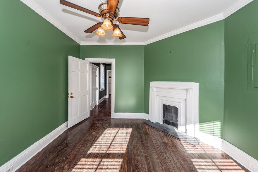 Building Photo - 34 Amherst St