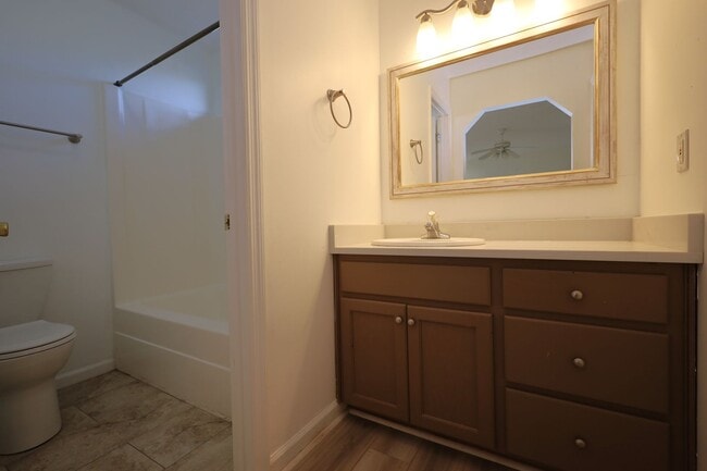 Building Photo - 3063 Schroer Dr