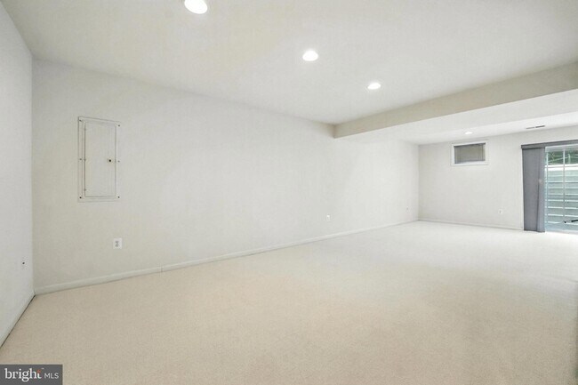 Building Photo - 9144 Big Springs Loop
