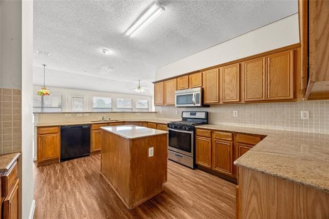 Building Photo - 2521 Creek Crossing Rd