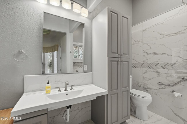 Building Photo - 5399 S Via de Rico