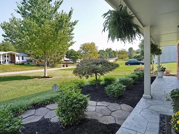 Building Photo - 106 Carey Ln