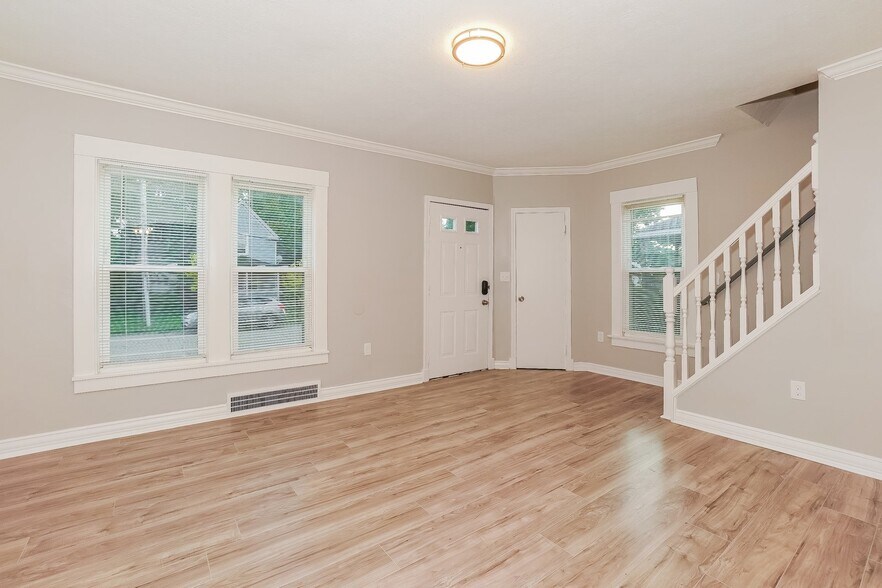 Building Photo - 939 Walnut St