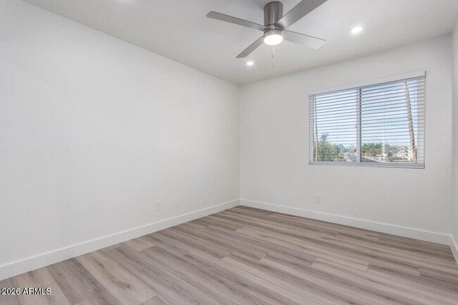 Building Photo - 13627 N 57th Pl