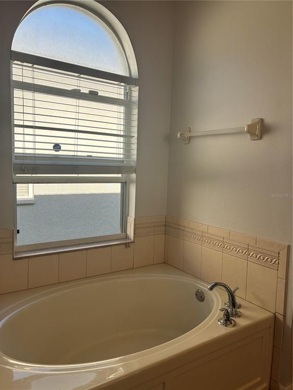 Building Photo - 31318 Heatherstone Dr