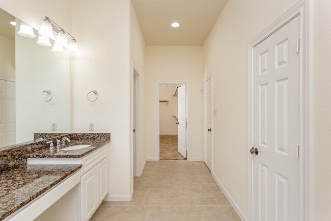 Building Photo - 9227 Mystic Falls Ln