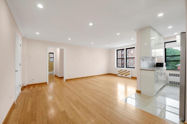 Primary Photo - 65-30-65108 108th St