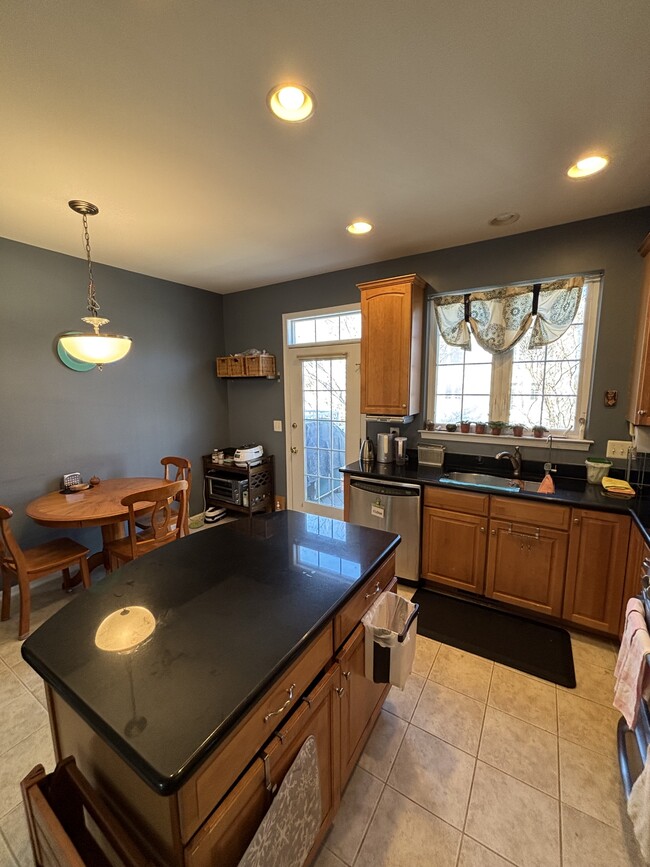 Building Photo - 25021 Justice Dr