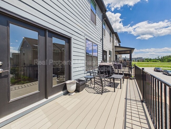 Building Photo - 1241 Old Trail Dr