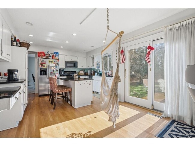 Building Photo - 10427 Brown Farm Cir