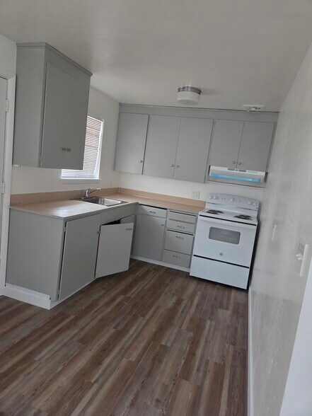 Building Photo - 1112 McKinley Ave