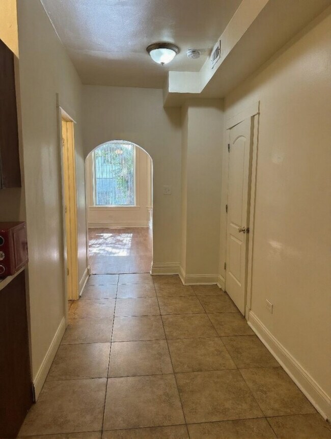 Building Photo - 4451 S Wood St