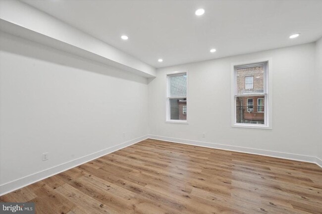 Building Photo - 1145 S 15th St