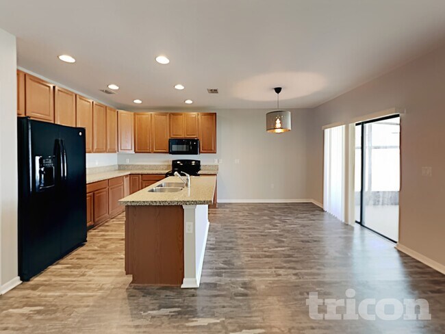 Building Photo - 2310 10th Ave E