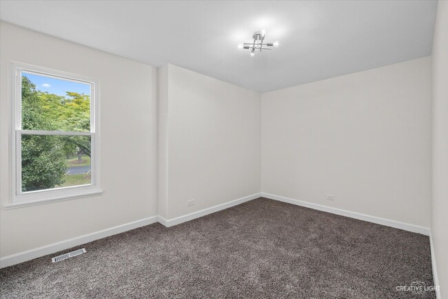 Building Photo - 2629 Oakshire Ct